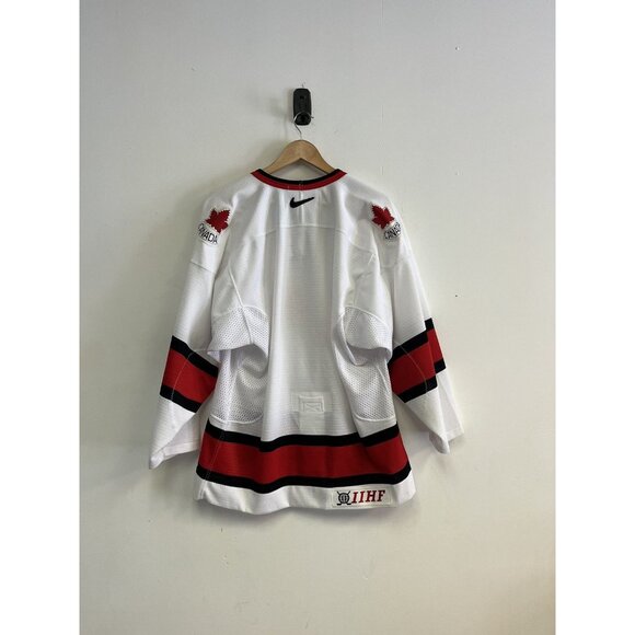 2002 Nike Canada Olympic Jersey - Picture 4 of 8